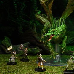 Adopt a dragon: D&D Icons of the Realms Miniatures: Adult Green Dragon Premium Figure
