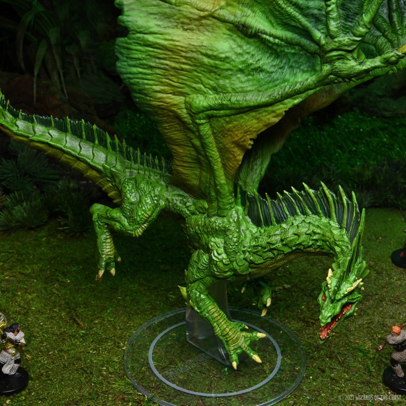 Adopt a dragon: D&D Icons of the Realms Miniatures: Adult Green Dragon Premium Figure