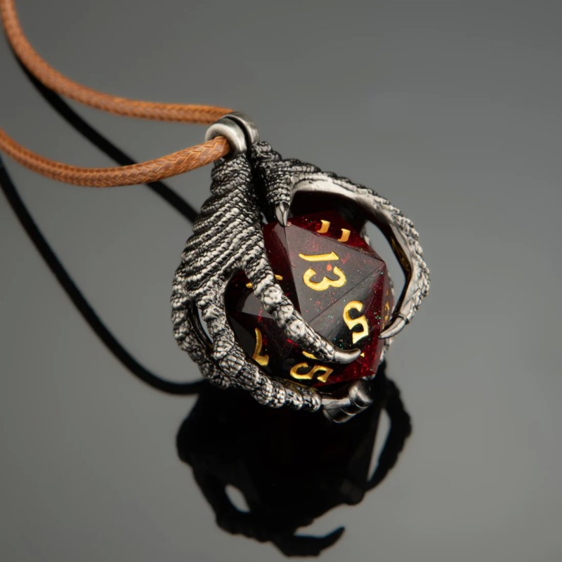 Dragon's Claw Necklace with Random D20 - Sølv